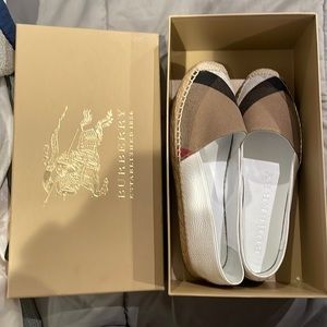 BRAND NEW Burberry optic white espadrilles size 38